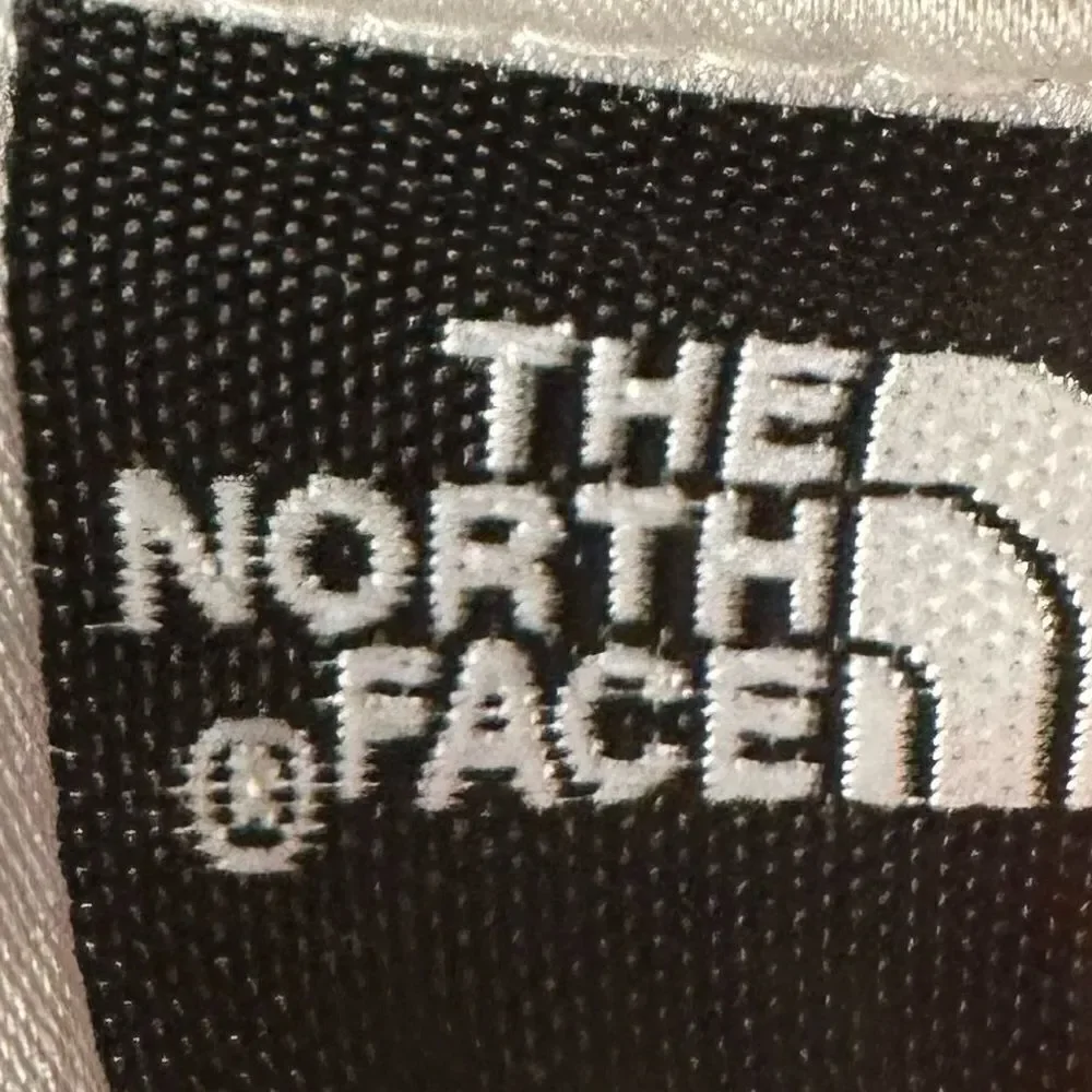 The North Face Black Long Sleeve Outdoor Activity Vaporwick Shirt in‎ Size XL